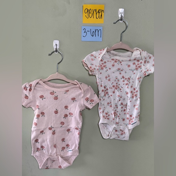 Gerber Other - NWOT Gerber Peaches & Cream Infant Onesie Bodysuits, 3-6 Months, 2 pack